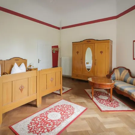 Guest house Kurvilla Am Park 3*