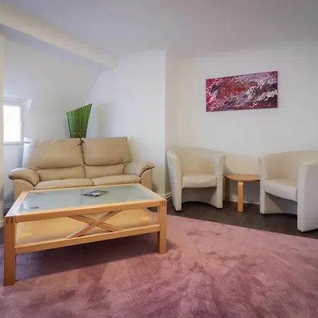 Kurvilla Am Park Guest house