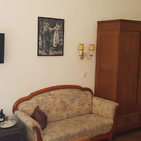 Guest house Kurvilla Am Park 3*